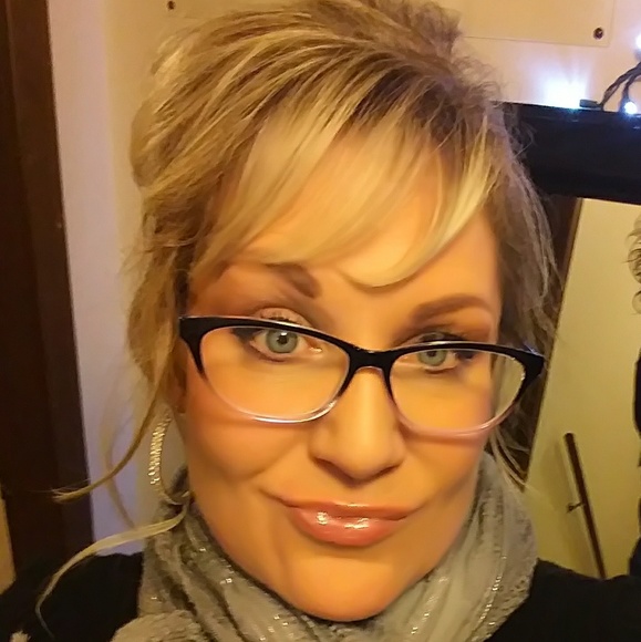 Meet your Posher, Nathalie - Picture 4 of 4